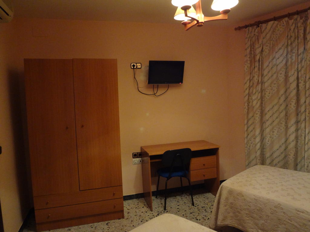 Hostal San Pedro Sanlucar la Mayor Room photo