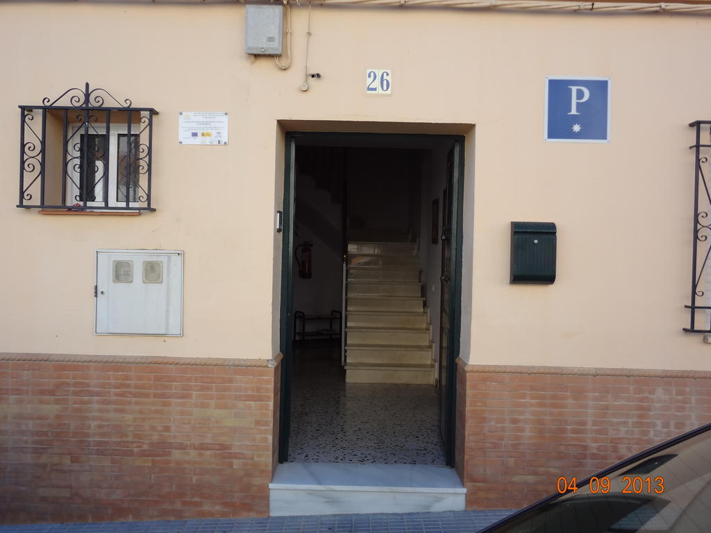 Hostal San Pedro Sanlucar la Mayor Exterior photo